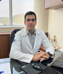 Dr. Hugo Daher  Médico Ortopedista Especialista em Joelho