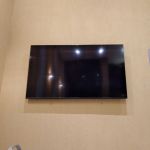 Instalador de televisão no suporte na parede ou painel contato 24 999951650  