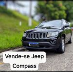 Jeep Compass 2013 2.0 16v – Completo  Suv confortável e potente motor 2.0 16 válvulas câmbio automático completo de fábrica. Conta com teto solar bancos em couro com aquecimento faróis em Led