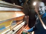 Manutenção e afinação de piano 