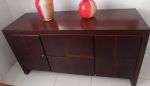 Vende buffet madeira maciça R$500