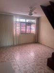 Vendo lindo apartamento com terraço próximo ao metrô de Inhaúma e saída 04 da linha amarela  Apenas R$155.00000 podendo financiar  Reformado recentemente