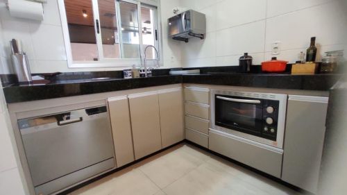   Area Privativa toda Reformada e automatizada Bairro Santa Mônica 107 Metros - na esquina temos padaria posto de gasolina elevador - 2 vagas cobertas uma a frente da outra 774952