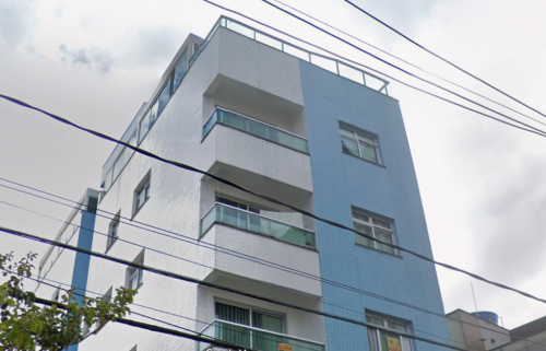   Area Privativa toda Reformada e automatizada Bairro Santa Mônica 107 Metros - na esquina temos padaria posto de gasolina elevador - 2 vagas cobertas uma a frente da outra 774954