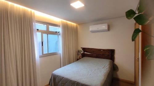   Area Privativa toda Reformada e automatizada Bairro Santa Mônica 107 Metros - na esquina temos padaria posto de gasolina elevador - 2 vagas cobertas uma a frente da outra 774955