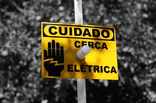 • Cerca Eletrica Butanta • Manutençao • Troca da Central 11 98475-2594 523263