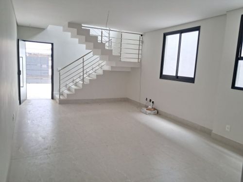   Sua nova casa no bairro Santa Amélia está cada vez mais perto de se tornar realidade. Com 4 quartos 2 suítes e 2 semi-suítes em uma área de 200m² este projeto foi pensado para oferecer conforto 774627