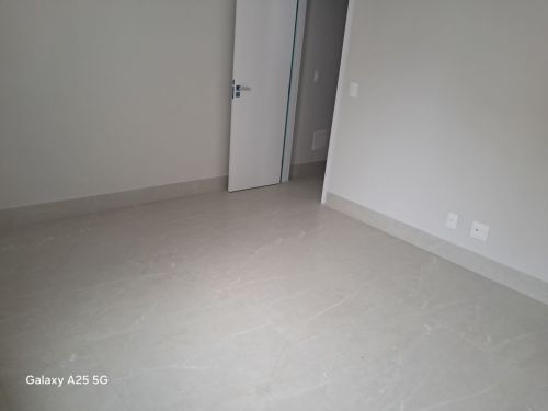   Sua nova casa no bairro Santa Amélia está cada vez mais perto de se tornar realidade. Com 4 quartos 2 suítes e 2 semi-suítes em uma área de 200m² este projeto foi pensado para oferecer conforto 774633