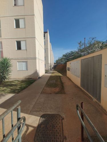 2 quartos Sala Cozinha integrada com área de serviço Banheiro social vaga de garagem demarcada Chácaras Bom Jesus Contagem 773995