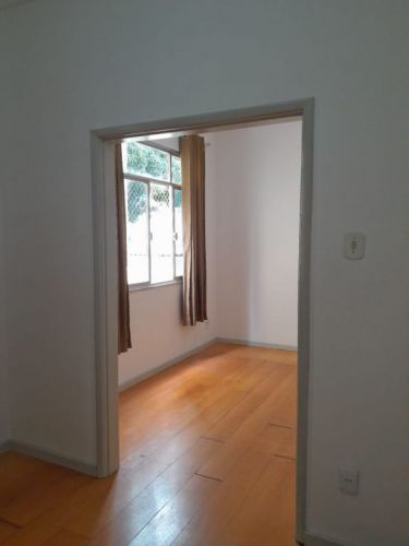 2qtos na Tijuca - Ótimo local. 764558