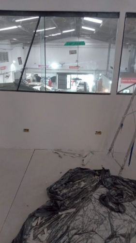 Pintura em residência e comércio  754680
