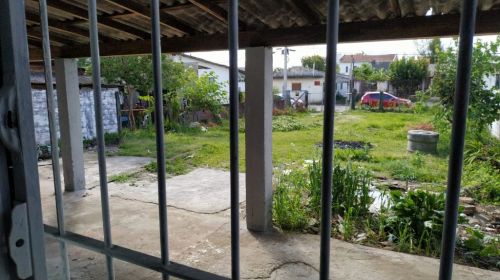 Casa em amplo terreno  Bairro Santos Dumont em São Leopoldo 755373