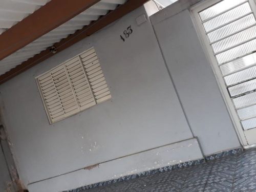 Aluga-se - Casa térrea 776120