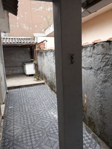 Aluga-se - Casa térrea 776127