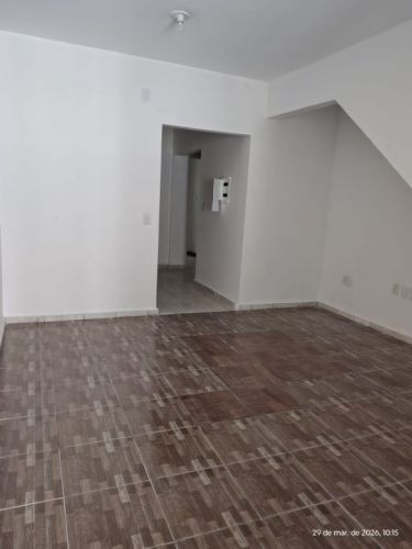 Aluga-se  linda casa geminada  Bairro  vila  Gloris  778871