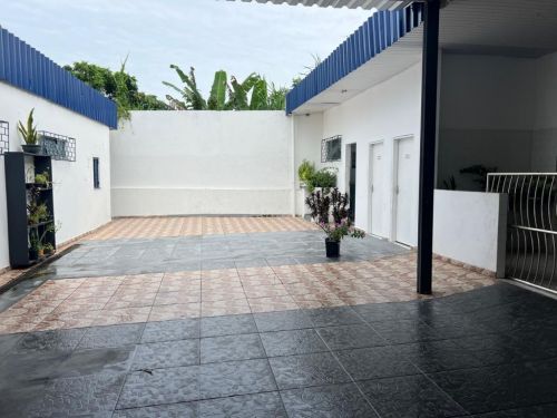 Alugo Casa com 8 salas no Conjunto Aruanã - Compensa 769637