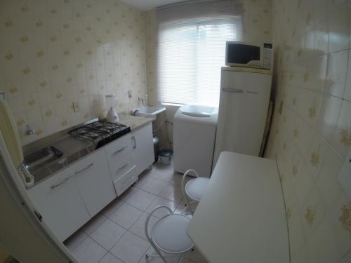 Alugo kitinete na trindade 772766