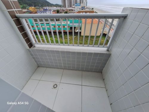 Apartamento 03 dormitorios frente mar  748204