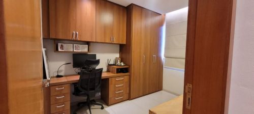 Apartamento 3 quartos suíte e 2 vagas livres Planalto  - Torre única 3 quartos sendo 1 suíte; - Sala confortável com lustre de cristal; 773384