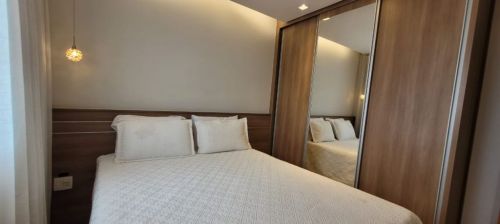 Apartamento 3 quartos suíte e 2 vagas livres Planalto  - Torre única 3 quartos sendo 1 suíte; - Sala confortável com lustre de cristal; 773386