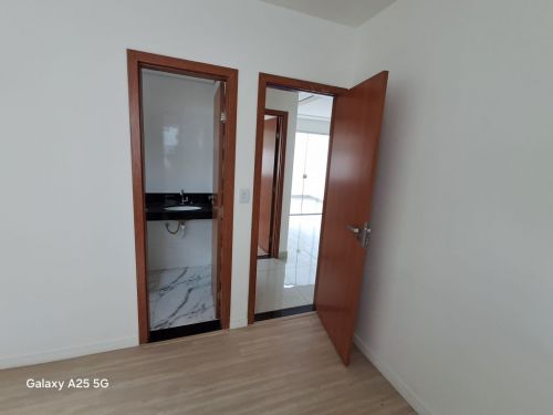 Apartamento  - 51 M² Apartamento com 2 quartos - sendo uma suíte com uma varanda sala cozinha banheiro area de tanque. - uma vaga de garagem. R$ 375.00000 773821