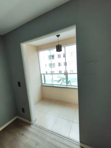 Apartamento à venda no Pq. São Vicente em Mauá 2 dorm. 1 suíte sacada 55m² 1 vg. 779239
