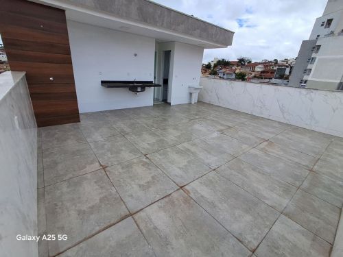  Apartamento Cobertura - 2 Pavimentos - 98 M²  Apartamento com 2 quartos -  sendo uma suíte sala cozinha banheiro area de tanque. - vaga de garagem para carro e uma para moto 774025