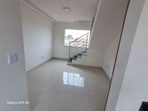   Apartamento Cobertura - 2 Pavimentos - 98 M²  Apartamento com 2 quartos -  sendo uma suíte sala cozinha banheiro area de tanque. - vaga de garagem para carro e uma para moto 774030