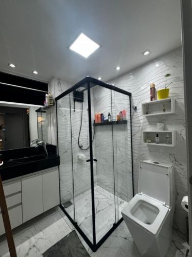 Apartamento diferenciado com projeto único feito por Arquiteta.   Apartamento todo mobiliado com armários . Detalhesárea útil  46m²   Quartos 2  Banheiros 1   Vagas 1 773810