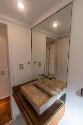 Apartamento no Itaim Bibi para alugar 2 dormitórios sendo 1 suíte 1 vaga 60m² 781936