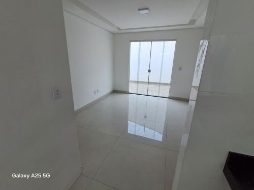 Área privativa com elevador. Bairro Copacabana Belo Horizonte 109 Metros 3 quartos - 1 suíte sala cozinha banheiro uma area de tanque uma varanda - 2 vagas cobertas 774067