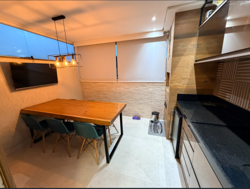 Área privativa elevador 3 vagas livres. Com acabamento de luxo 2 quartos sendo 1 suíte Ar condicionado nos quartos  Área de gourmet com churrasqueira Condomínio com salão de festas 774754