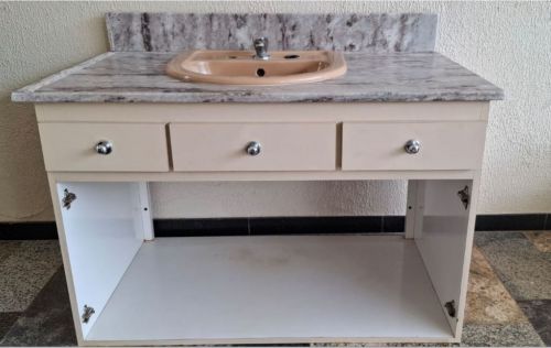 Armário e pia de Banheiro 767294