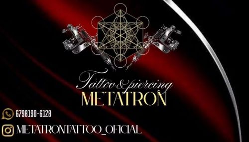 Arte personalizada transformada em tatuagem.  770342