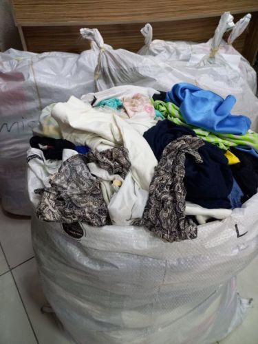 Atacado de roupas para brechós  765444