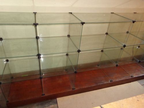 Balcões de vidro modulado para atendimento loja e feiras  558632