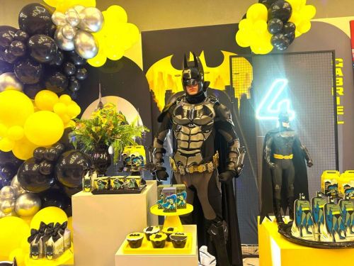 Batman personagens vivos cover festa herois 736909