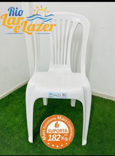 Cadeira de plástico sem braço 182 kg  706572
