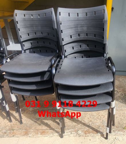 Cadeiras para Igreja e Loja Polipropileno - Frete Gratis Bh Minas Gerais Produto Novo 757988