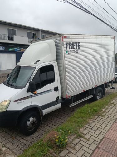 Caminhão de frete  781258