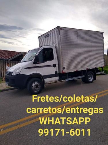 Caminhão de fretes e mudanças 607334