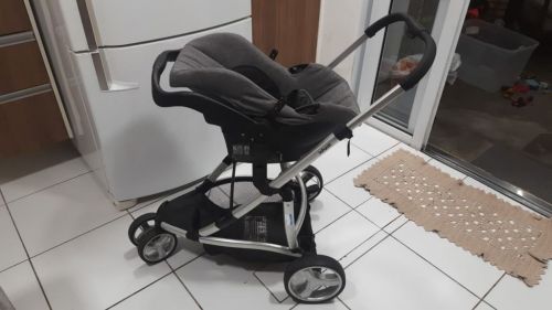 Carrinho de bebê Infanti Travel System Sky Trio Classic na cor cinza 778813 Carrinho de bebê Infanti Travel System Sky Trio Classic na cor cinza 778813