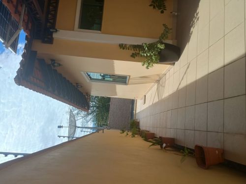 Casa 3 Suítes com Closet - Pq. das Laranjeiras 759168