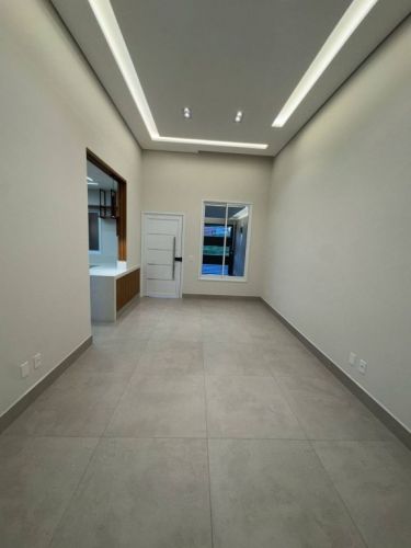 Casa á venda- 3 dormitórios sendo e suíte e com closet- Jd. Bom Sucesso- Indaiatuba-sp 745664