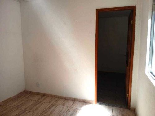 Casa com 04 quartos em Pedro do Rio = Petropolis=rj 785530