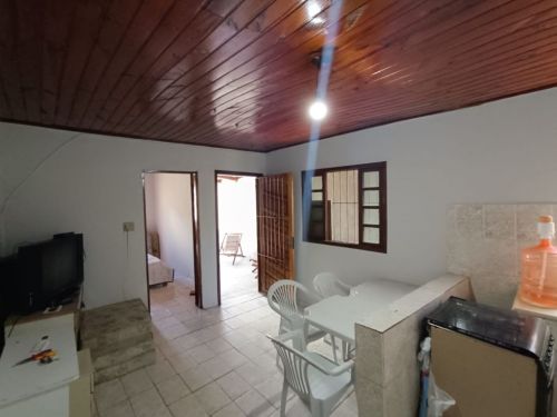 Casa com 2 quartos em Itanhaém à 1300m da praia do lado de todo comércio local 704502
