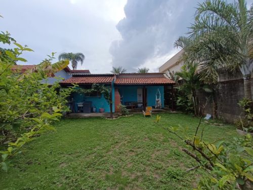Casa com 2 quartos sendo 1 suíte com 270m² de terreno à 200m da praia em Itanhaém litoral sul de Sp 702652