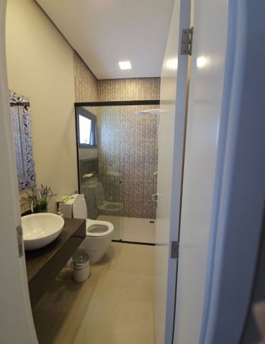 Casa com 3 dormitórios 3 suítes em condomínio Residencial Jardim Tipoli em Americana-sp. 770519