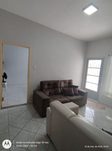 Casa Com 5 Quartos3 Banheiros2 Vagas Na Garagem Ou Mais. 746155