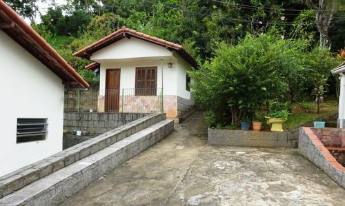 Casa com 6 dormitórios à venda - Pedro do Rio - Petrópolisrj 778555
